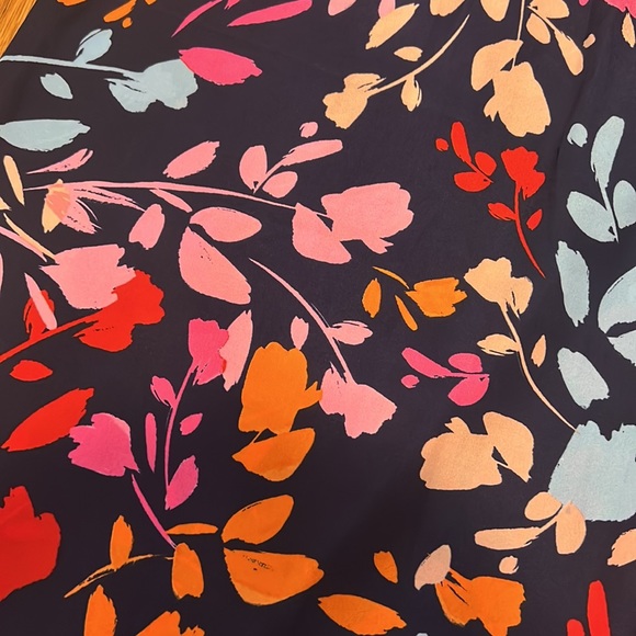 Vince Camuto navy blue and floral gown. - Picture 2 of 6